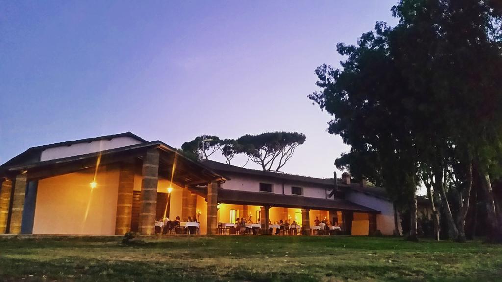 Villa Fattoria Lucciano à Borghetto  Extérieur photo