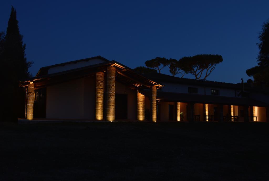 Villa Fattoria Lucciano à Borghetto  Extérieur photo